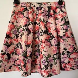 High-waisted Lily Rose Floral Skirt